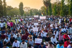 लखनऊ इको गार्डन में छात्रों का पेपर लीक के खिलाफ धरना प्रदर्शन 12 जून 2026
